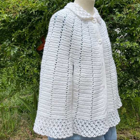 70s Crochet Poncho Sweater with Peter Pan Collar covered buttons - Picture 16 of 16